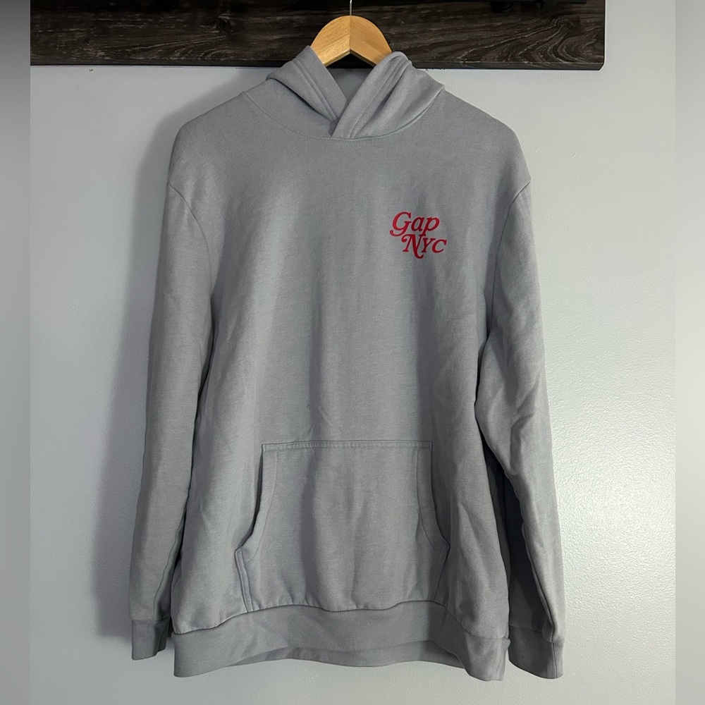 Gap men’s gray hoodie